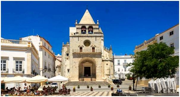 Элваш в Португалии, город всемирного наследия