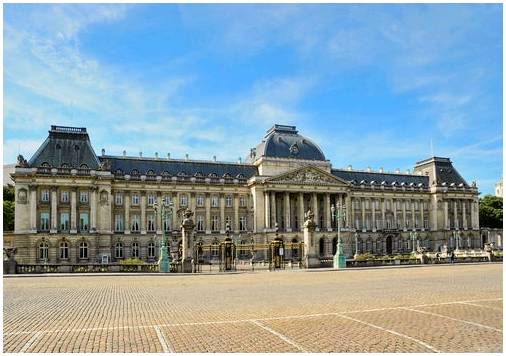 Прогулка по дворцам Брюсселя.