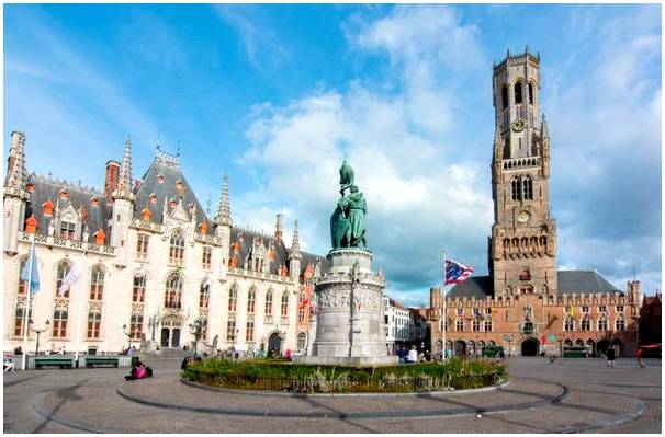 Брюгге в Бельгии: хорошо сохранившийся средневековый город.