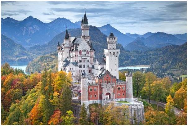 Замок Безумного Короля в Баварии, мы посещаем Нойшванштайн