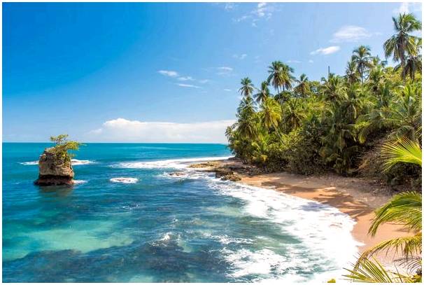 Если вам нравится пляж, отправляйтесь в Пуэрто-Вьехо на юге Карибского моря.