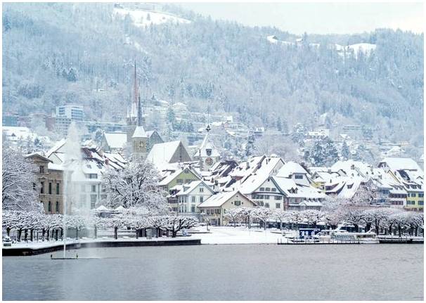 Озеро Цуг в Швейцарии