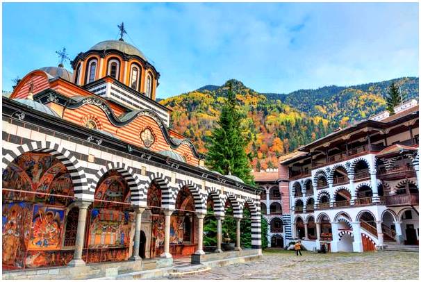 Рильский православный монастырь, духовный центр Болгарии.