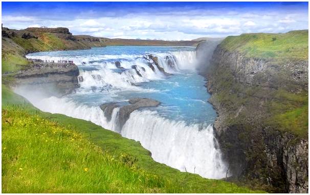 Посетите Рейкьявик и осмотрите водопады и ледники на юге Исландии.
