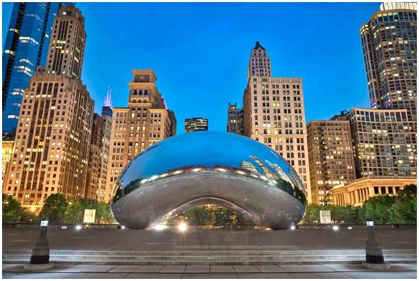 Облачные ворота, уникальная достопримечательность Чикаго