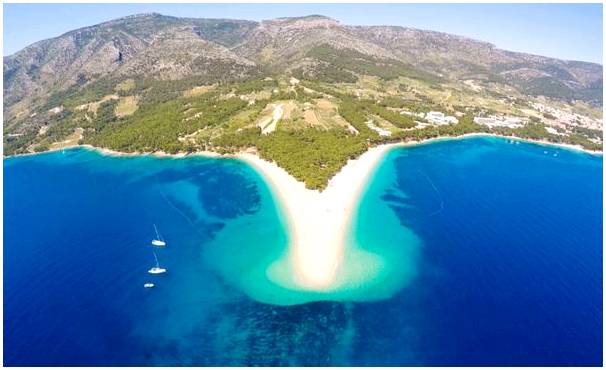 Природный феномен пляжа Златни Рат в Хорватии