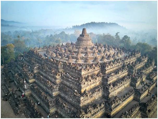 Храмы Индонезии, которые нельзя пропустить