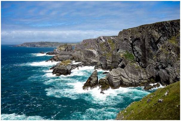 Мыс Мизен в Ирландии: там, где море встречается с небом