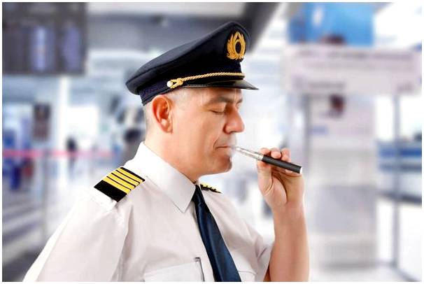 Советы курильщикам в самолетах и ​​аэропортах