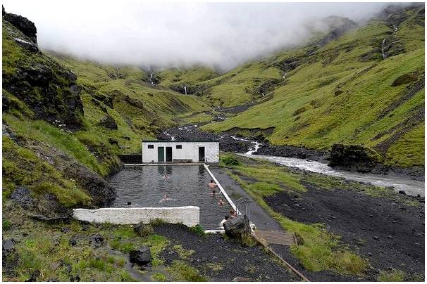 Где искупаться в горячих источниках Исландии?