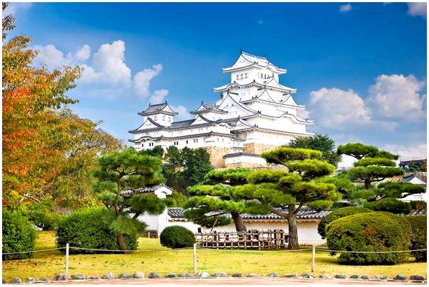 Замок Химэдзи, символ древней феодальной Японии.