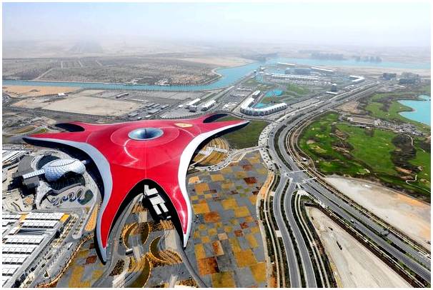 Абу-Даби в Объединенных Арабских Эмиратах, откройте для себя новый Дубай