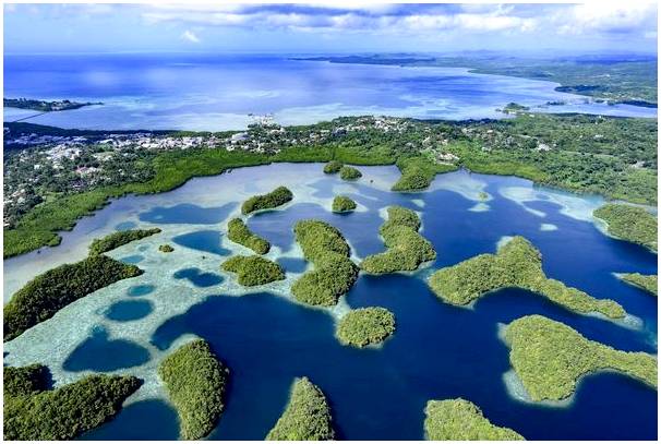 Мы открываем для себя Бабельдаоб, самый большой остров Палау.