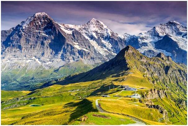 Гриндельвальд в Швейцарии и его зеленые пейзажи