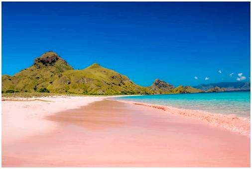 8 самых красочных пляжей мира