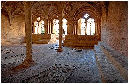 Цистерцианский монастырь Сантес Креус, жемчужина Таррагоны