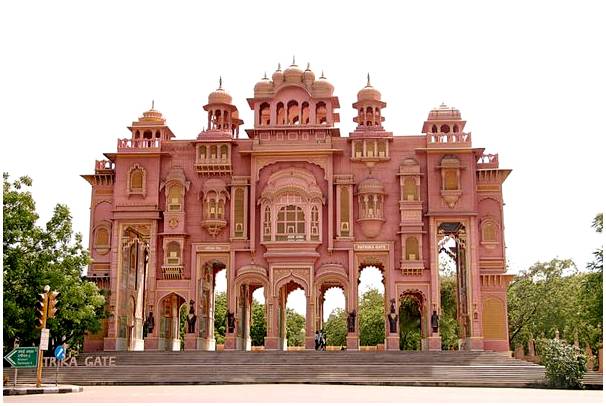 Ворота Патрика, одно из самых красивых мест в Джайпуре.