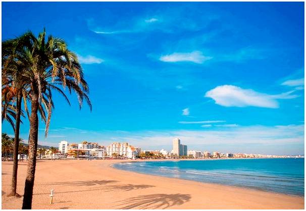 Испания - страна с самым большим количеством голубых флагов в мире