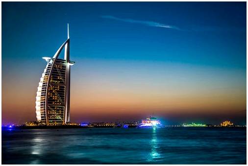 Burj Al Arab в Дубае, единственный 7-звездочный отель