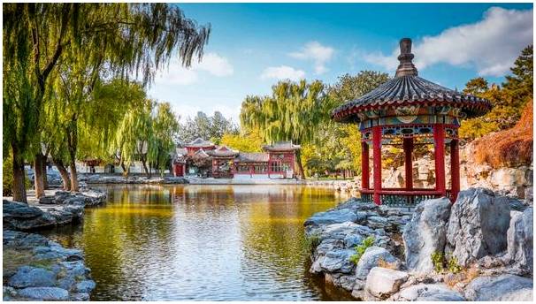 Китайский сад и три его основных элемента