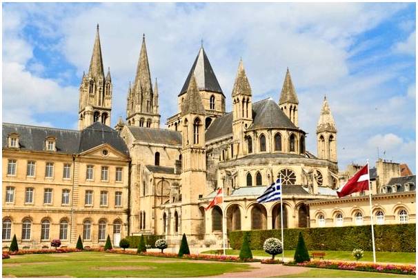 8 мест, которые стоит посетить в Нормандии