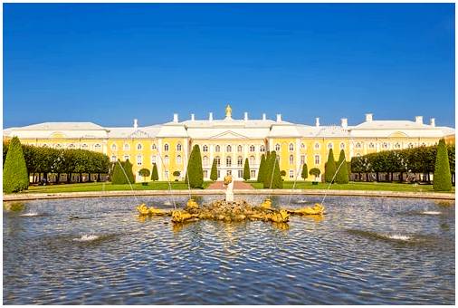 Петергофский дворец, русская красавица