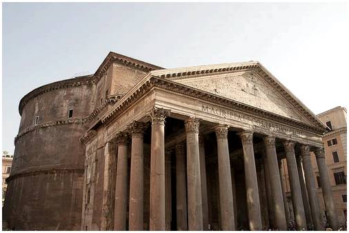 Пантеон Агриппы в Риме, впечатляющий памятник