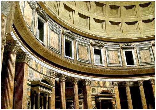 Пантеон Агриппы в Риме, впечатляющий памятник