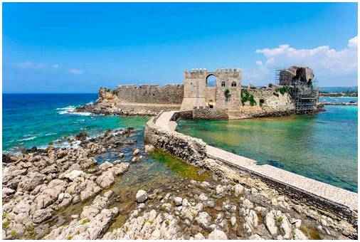 Модона в Греции: между замком и морем