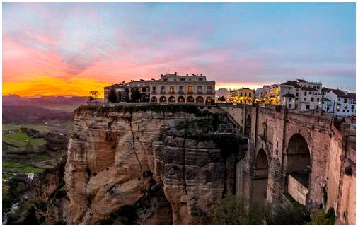 3 самых красивых города Испании